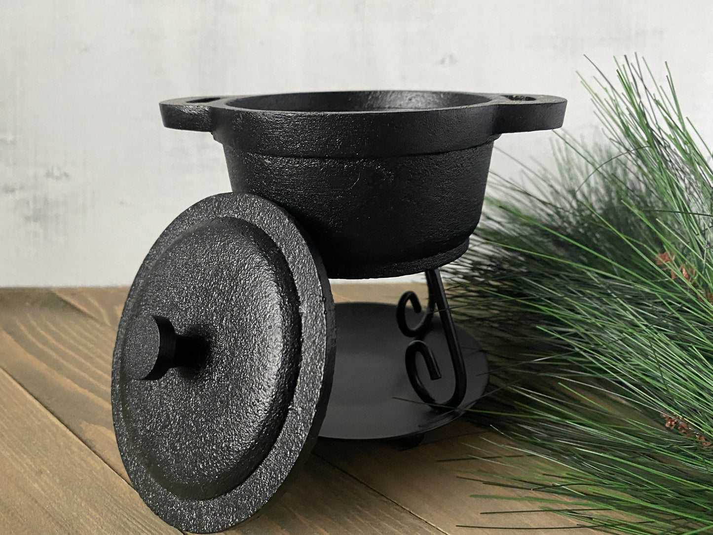 Cast Iron Dutch Oven Wax Warmer